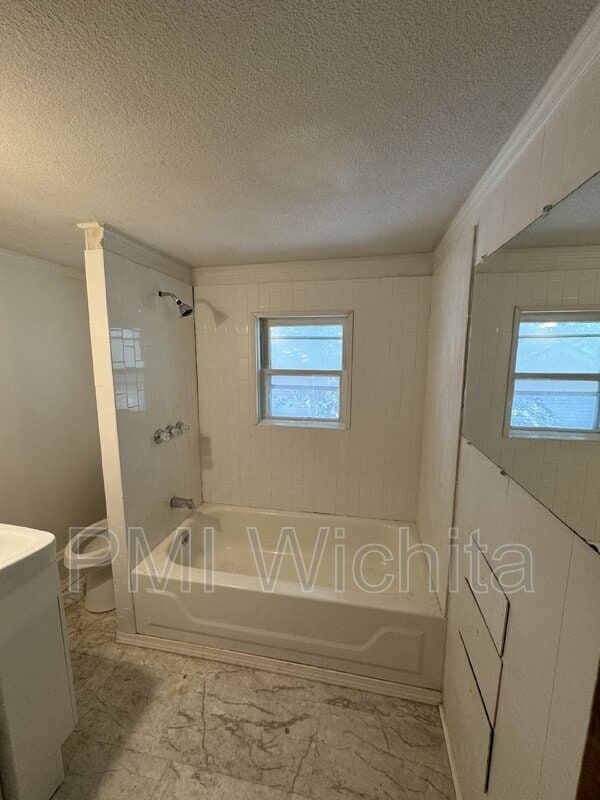 Photo - 1716 W Maple St Unidad Apt #2