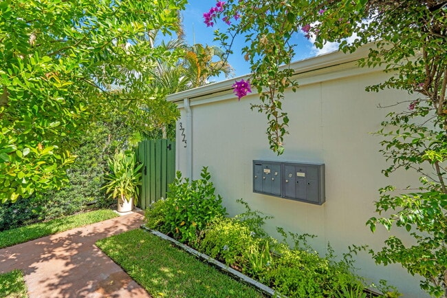 Photo - 3725 S Olive Ave