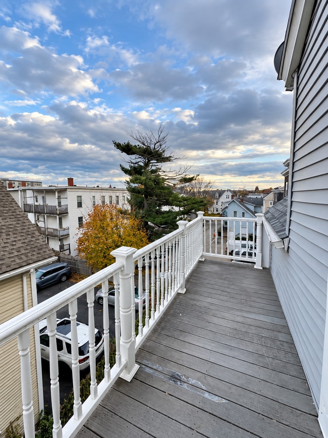 56 Rogers Ave Unit 3