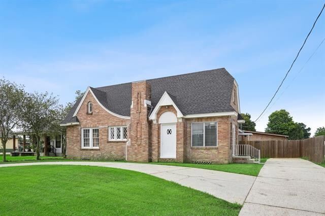Photo - 177 W 5th St