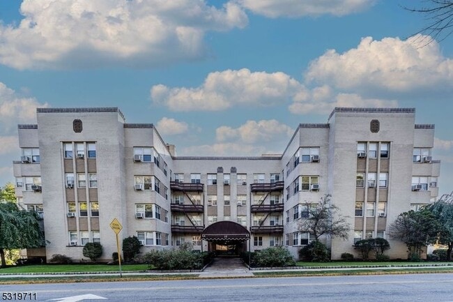 Photo - 10 N Ridgewood Rd Unit 1b