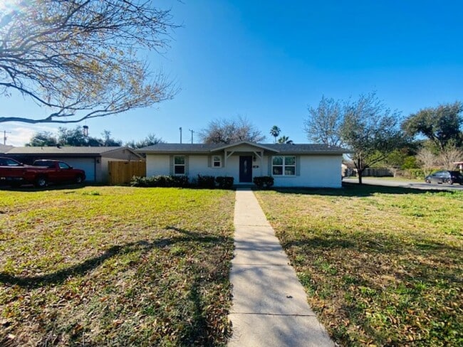 Photo - 521 Vine Ave