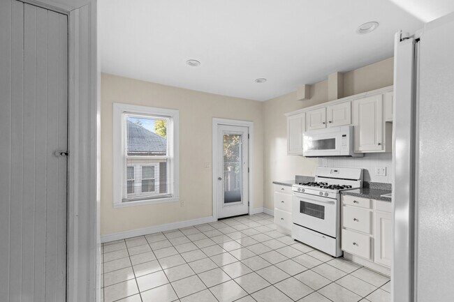 Photo - 56 Hobson St Unit 2