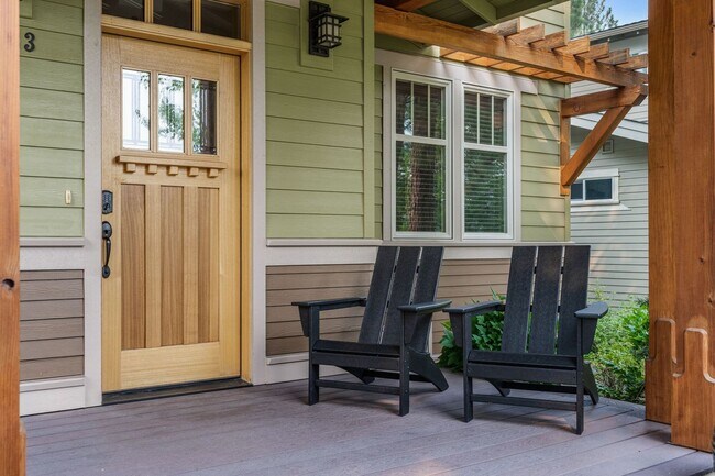 Photo - Grand Northwest Crossing Home. Fully furni...