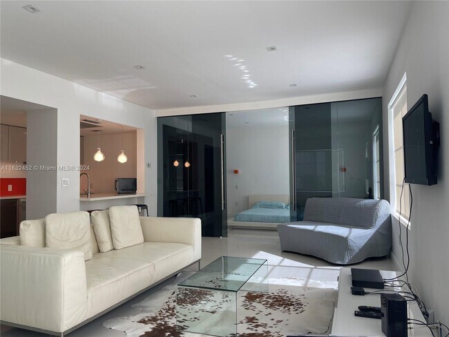 1460 Ocean Dr Unit 401