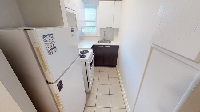 Photo - 447 Somerset