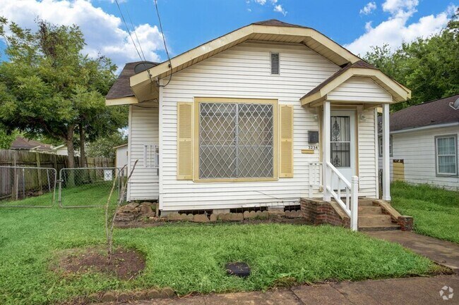 Building Photo - 3234 Simmons St Rental