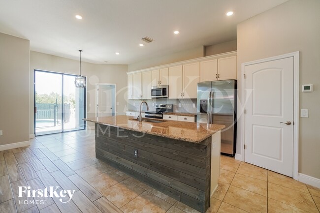 Photo - 12414 Drakefield Dr