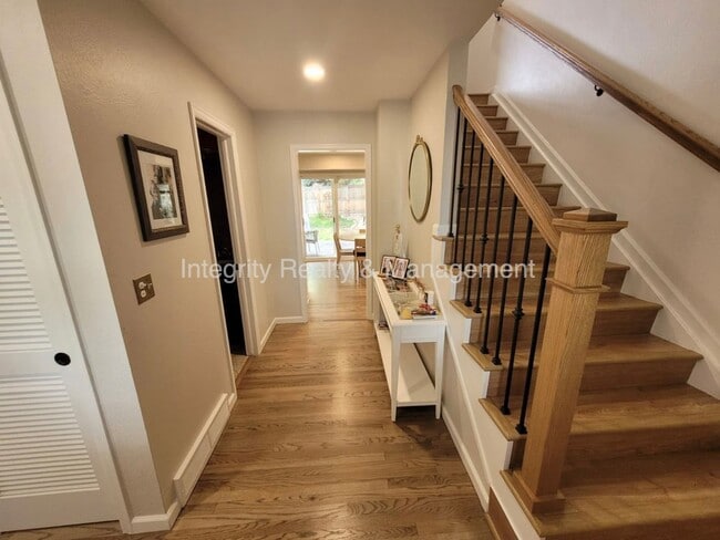 Photo - 10074 E Lake Dr