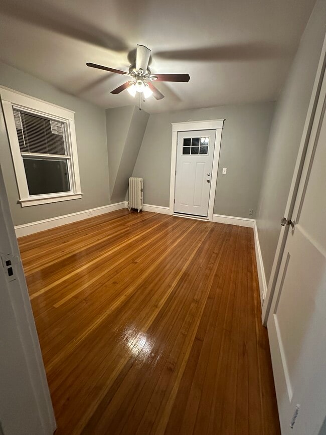 Photo - 545 Putnam Pike Unidad 2nd FL 545 Putnam Pike