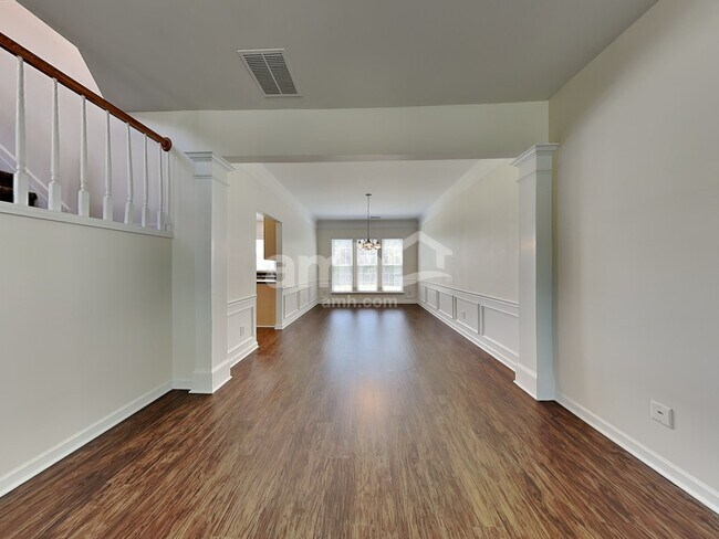 Photo - 1440 Cantwell Ct