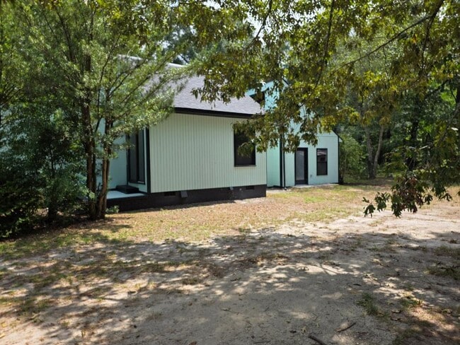 2824 W Black Creek Rd