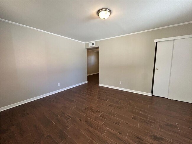 Photo - 4010 Sunnyvale Ln S