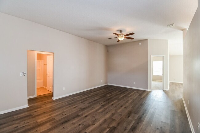 Photo - 133 N Aberdeenshire Dr