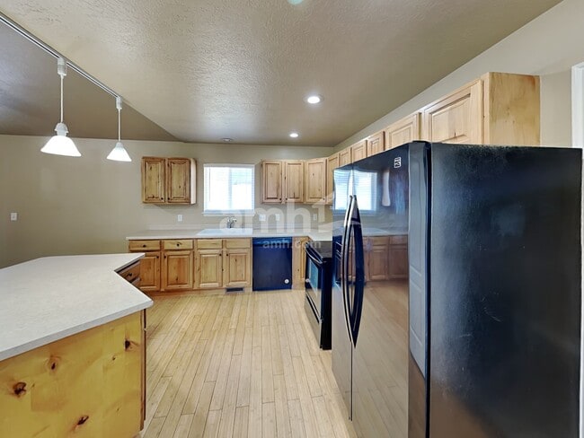 Photo - 3703 Lake Vista Dr