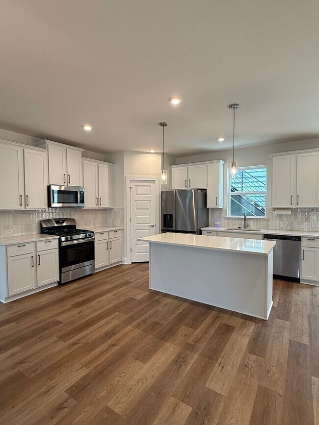 Photo - 6414 Cowman Wy