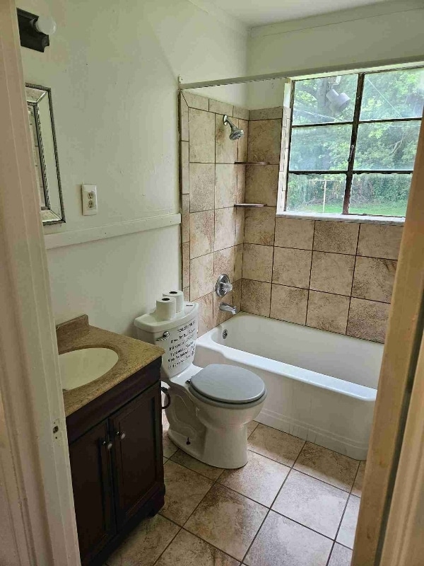 Photo - 464 Fernwood Ave