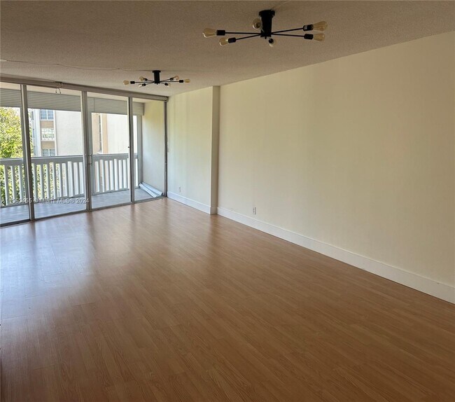 Photo - 6901 Environ Blvd Unit 4D