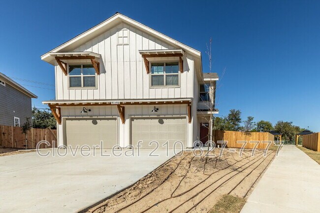 Building Photo - 10359 Lynwood Crk Unit #101