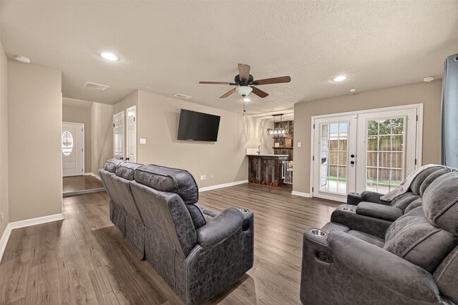 12110 Essenbruk Dr
