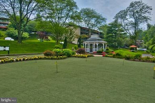 Photo - 10 Over Ridge Ct