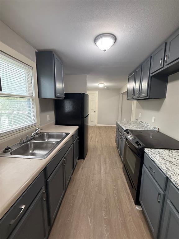 Photo - 130 Olive St