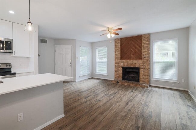 Photo - 10616 Mellow Meadow Dr Unidad 46A