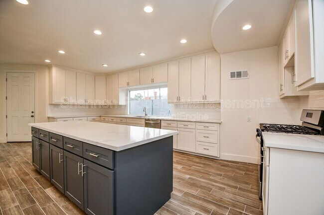 Photo - 8115 Fondren Lake Dr