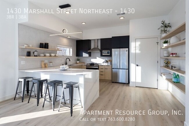 Building Photo - 1430 Marshall St NE Unit 1430