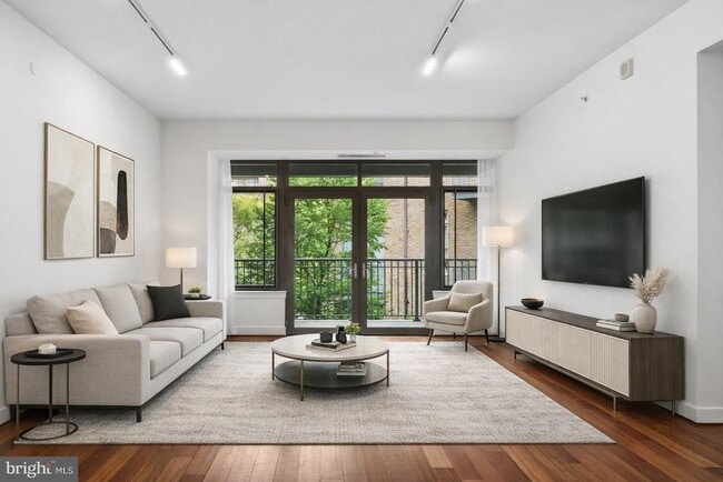 Photo - 2425 L St NW Unidad 431