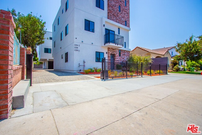 Photo - 2206 Hauser Blvd Unidad 1/2