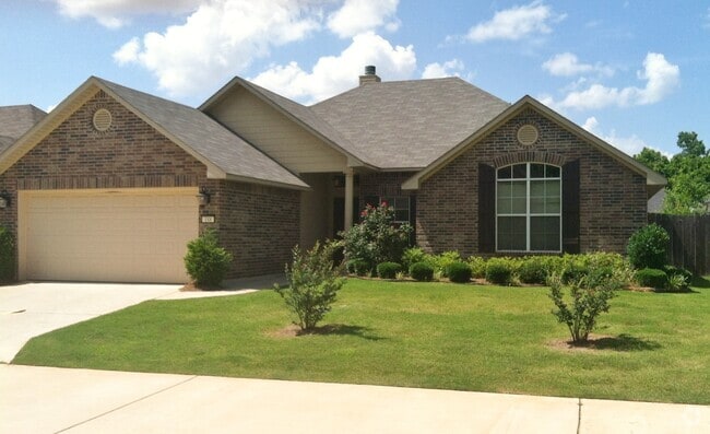 Building Photo - Close to LSUS....RIVERBROOKE SUBDIVISION Rental