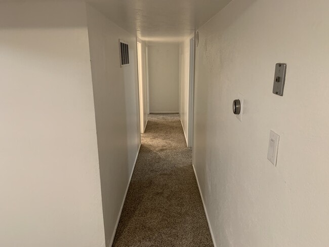 Photo - 664 S 900 E St