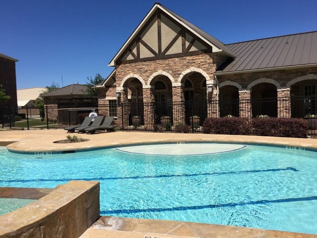 Skytop Apartments