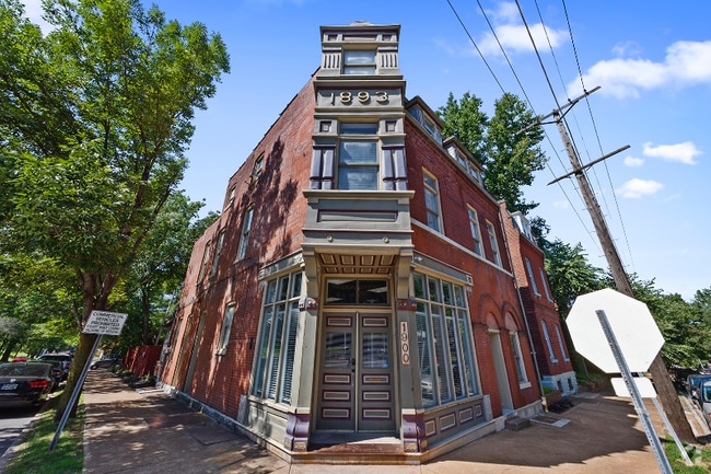 Building Photo - 3203 Lemp Ave Rental