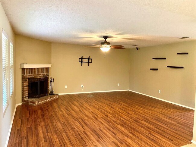 Photo - 1416 Lonesome Dove Trail