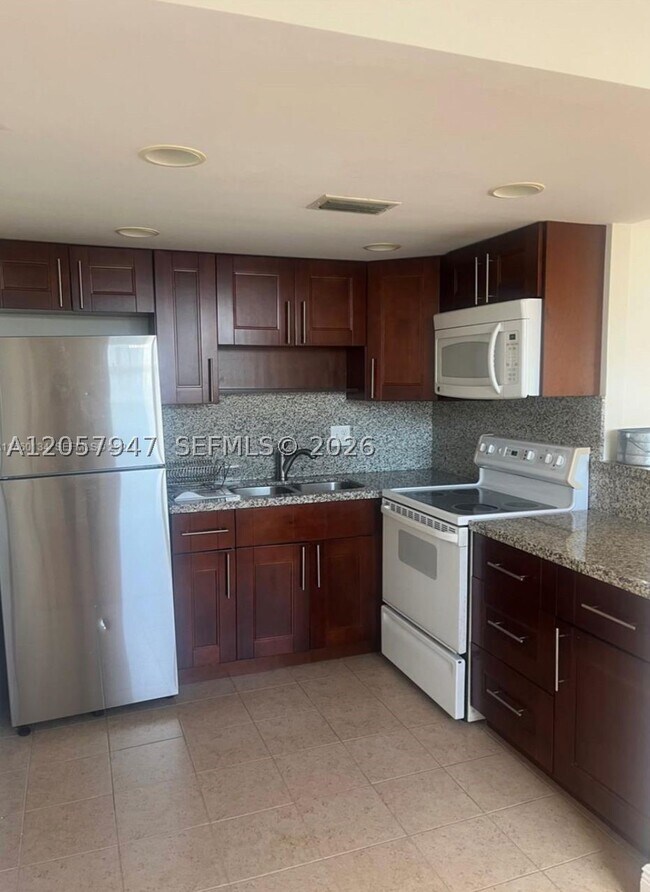 Photo - 111 Golden Isles Dr Unit F10
