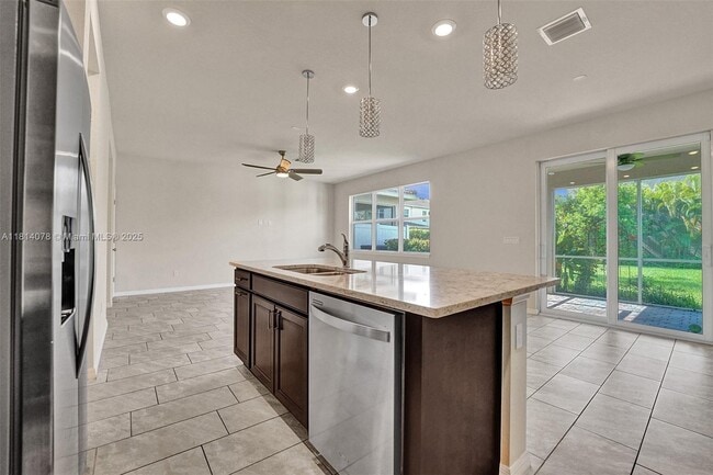 Photo - 4764 Eucalyptus Dr Townhome