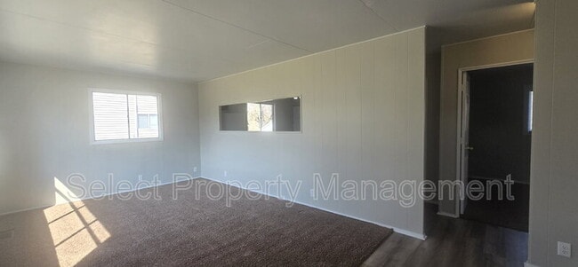 Photo - 536 Royalton Dr