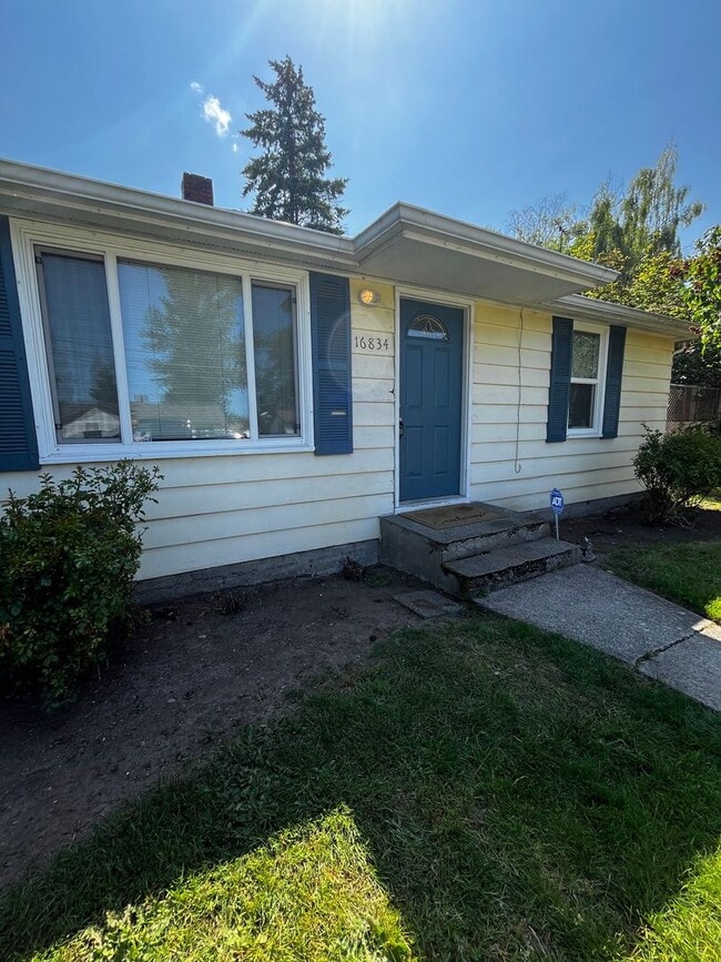 Fully Renovated 2 BD and 1 BA w/ detached ... - Fully Renovated 2 BD and 1 BA w/ detached ... House