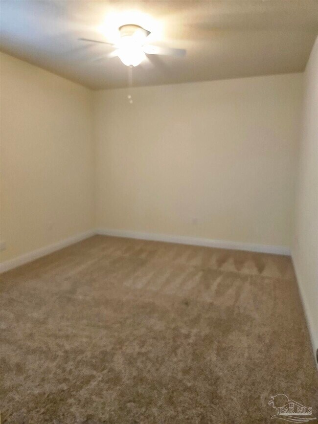 Photo - 961 Grindstone Ln