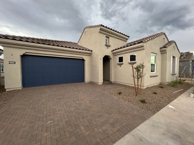Building Photo - Executive Single-Story 4-Bedroom Rental with $50K+ Upgrades & Indoor-Outdoor Living in Chandler, AZ
