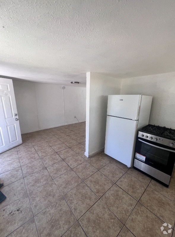 Building Photo - 1456 Cameron Ln Rental