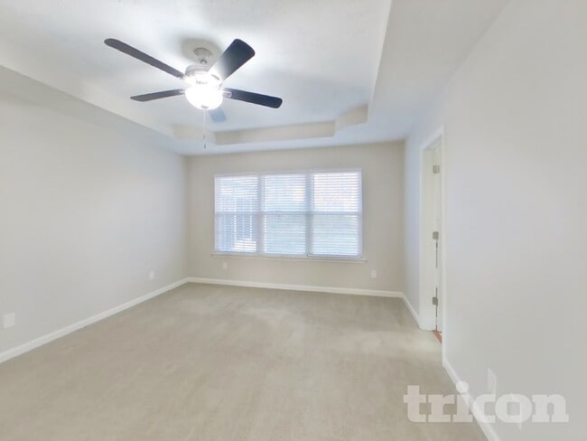 Photo - 2103 Academy Way