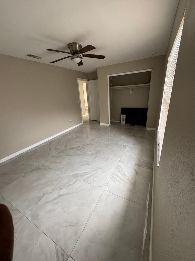 Photo - 103 N Hart Blvd