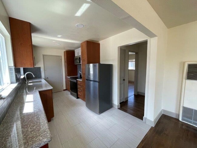 Photo - Gorgeous 2 Bedroom in Tahoe Park
