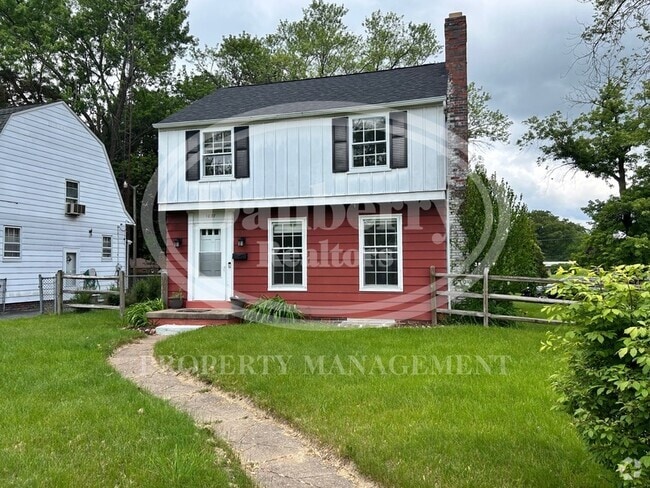 Building Photo - 1027 Secor Rd Rental