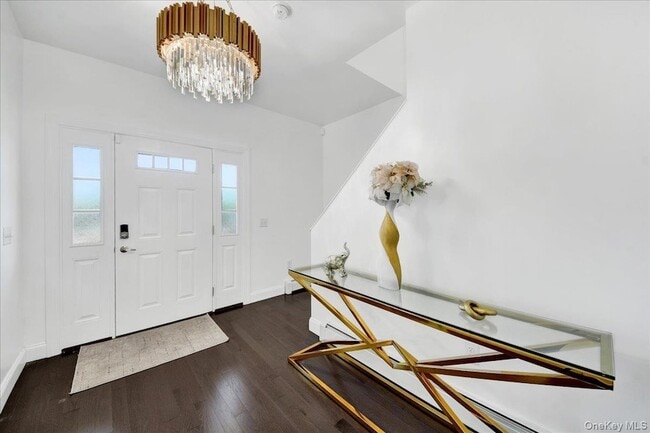 Photo - 12 Drake Pl