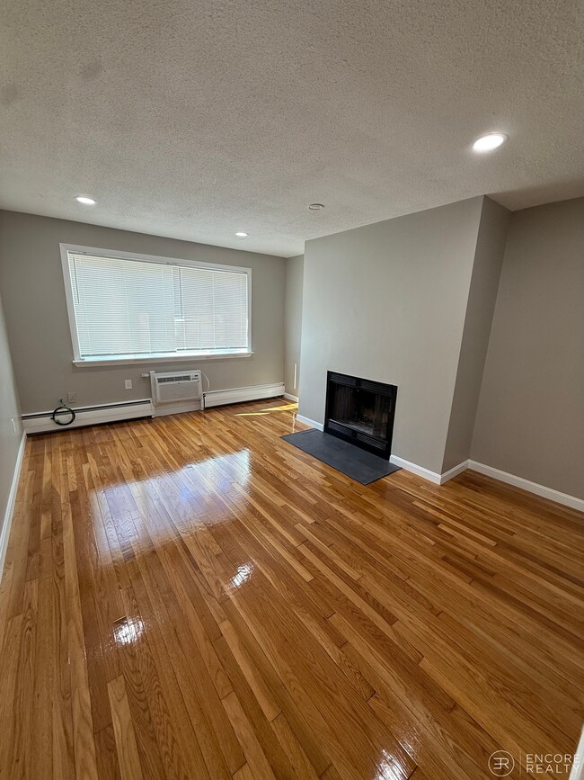 Photo - 15 Evergreen St Unit 24