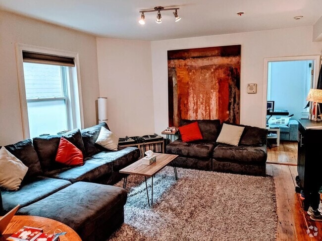 Building Photo - 6 Porter Rd Unit 2R Rental
